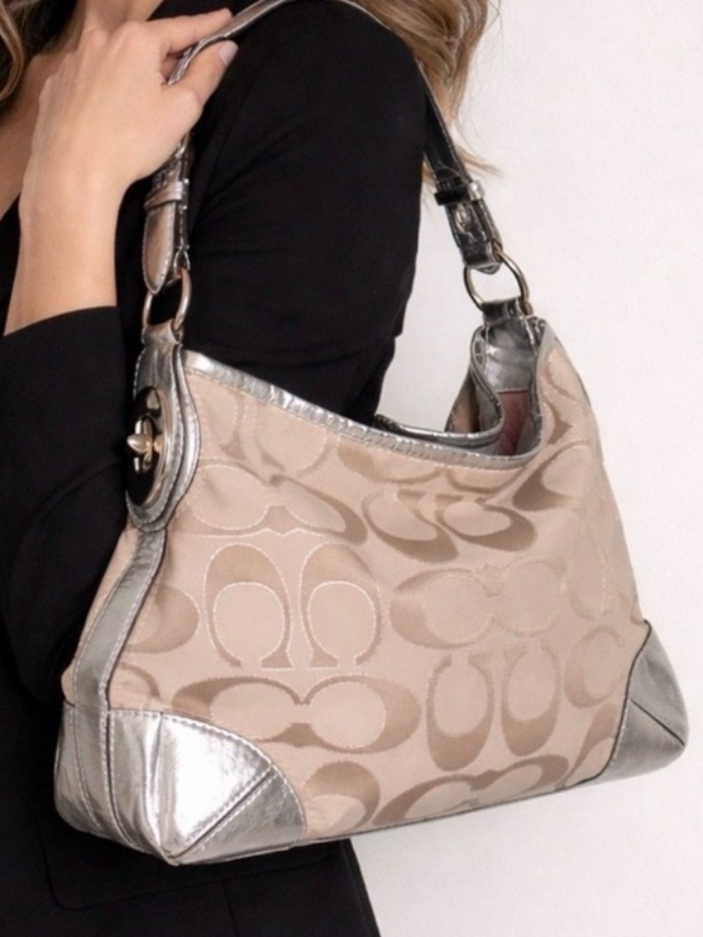 🆕 Coach Leather Trim Bag